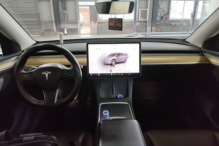 特斯拉 Model Y 2022款 后轮驱动版中控内饰7002
