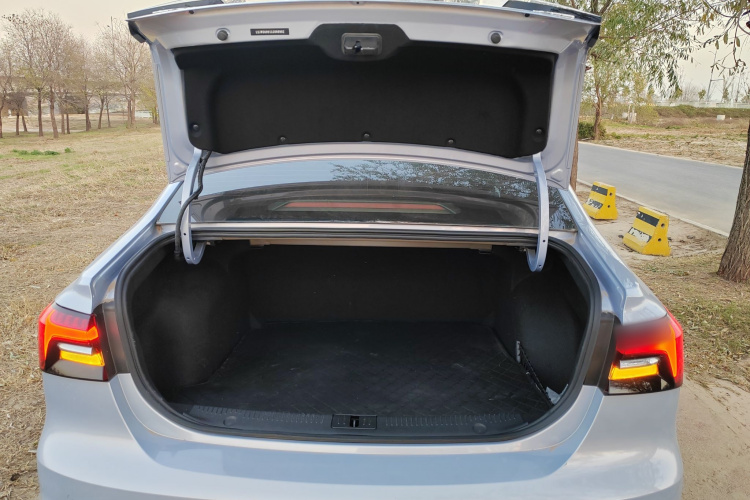 飞凡汽车 飞凡ER6 2020款 620km 智享版局部细节23