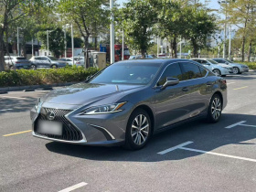 雷克萨斯ES 2020款 200 卓越版