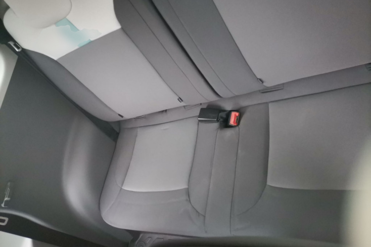 长安启源 长安Lumin 2022款 210km 香甜款中控内饰7004