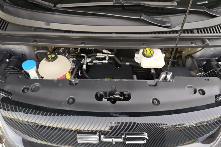 比亚迪 海豚 2023款 420km 时尚版机舱底盘24