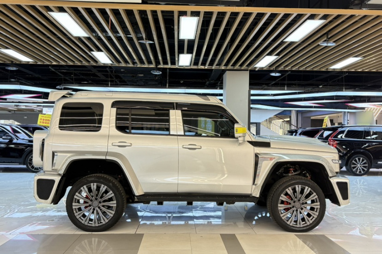 超境汽车 共创坦克300 2021款 2.0T 赛博坦克车身外观6005