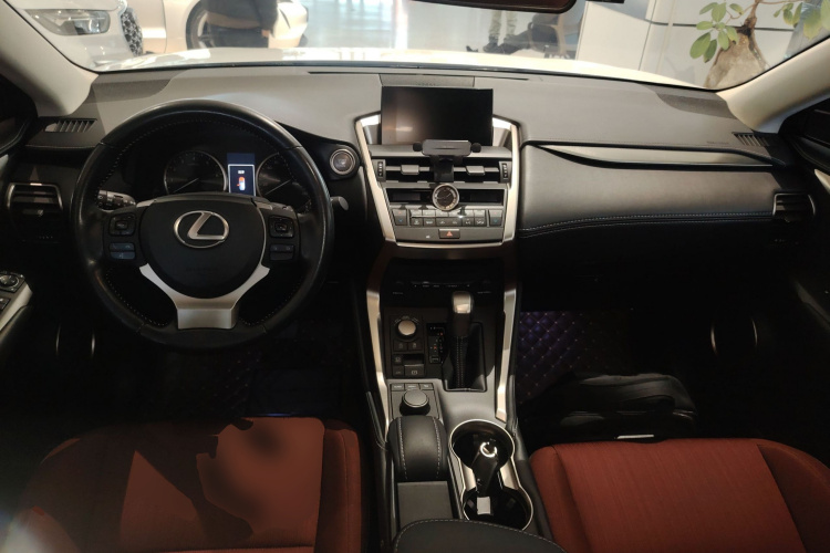 雷克萨斯NX 2015款 200 前驱 锋行版中控内饰7002