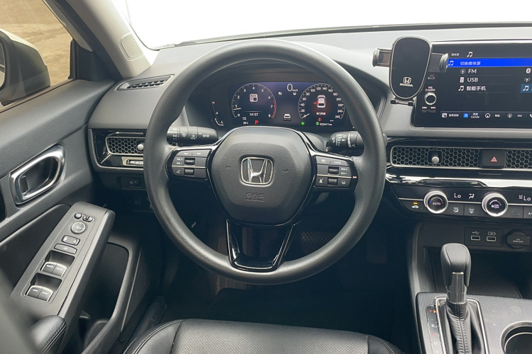 本田 型格 2023款 240TURBO CVT科技版局部细节13