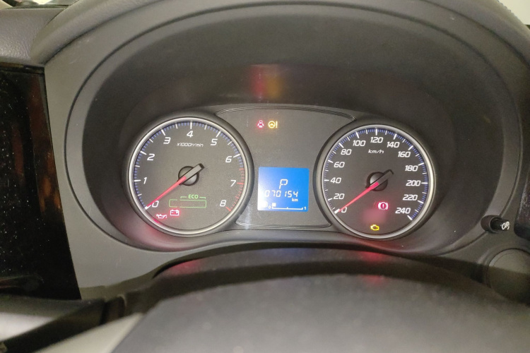 三菱 欧蓝德 2016款 2.0L 两驱风尚版 5座局部细节14