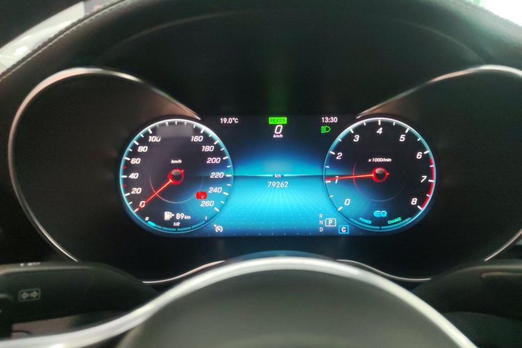 奔驰C级 2019款 改款 C 260 L 运动版局部细节14