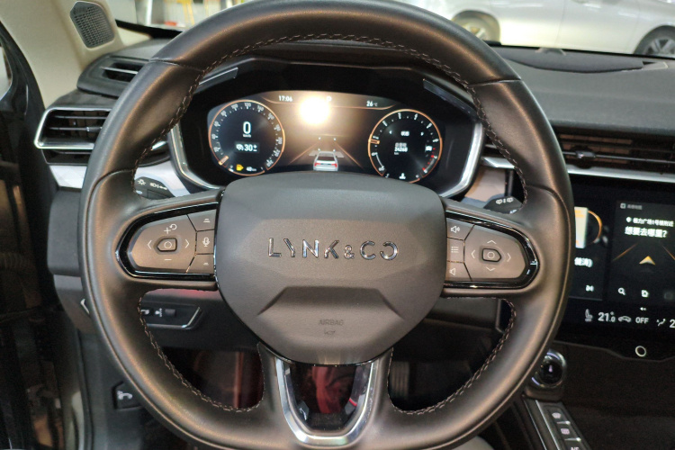 领克01 2021款 2.0TD 两驱型Pro中控内饰13