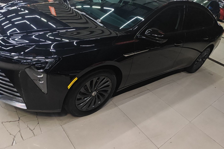 别克 君越 2025款 28T 白金版车身外观6003