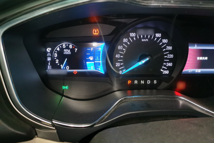 福特 蒙迪欧 2013款 2.0L GTDi200豪华型局部细节14