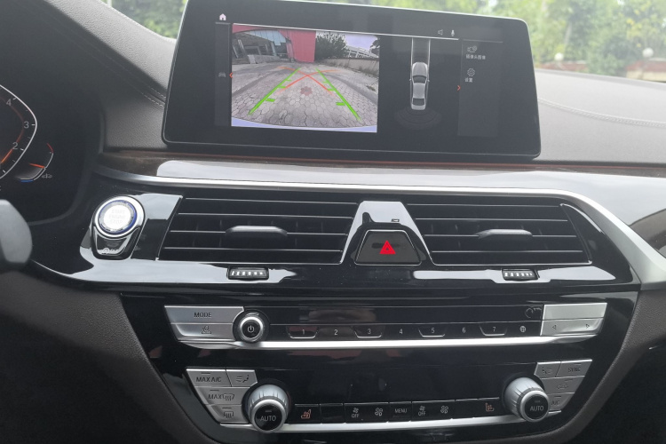 宝马5系 2020款 525Li 豪华套装中控内饰7003