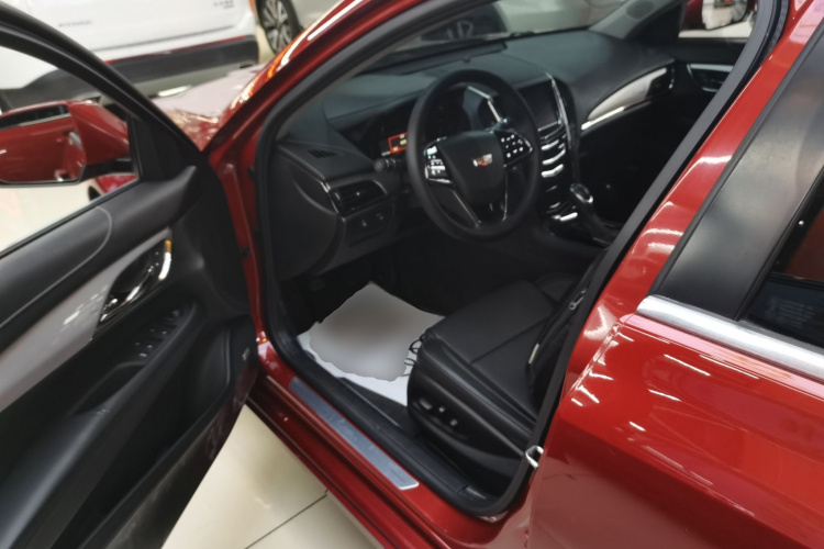 凯迪拉克ATS-L 2017款 28T 时尚型中控内饰19