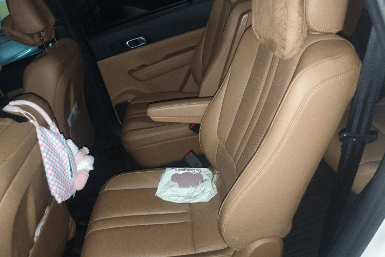 理想汽车 理想ONE 2020款 增程6座版中控内饰21