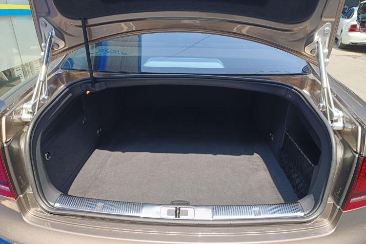 大众 辉腾 2011款 3.6L V6 4座加长Individual版中控内饰23