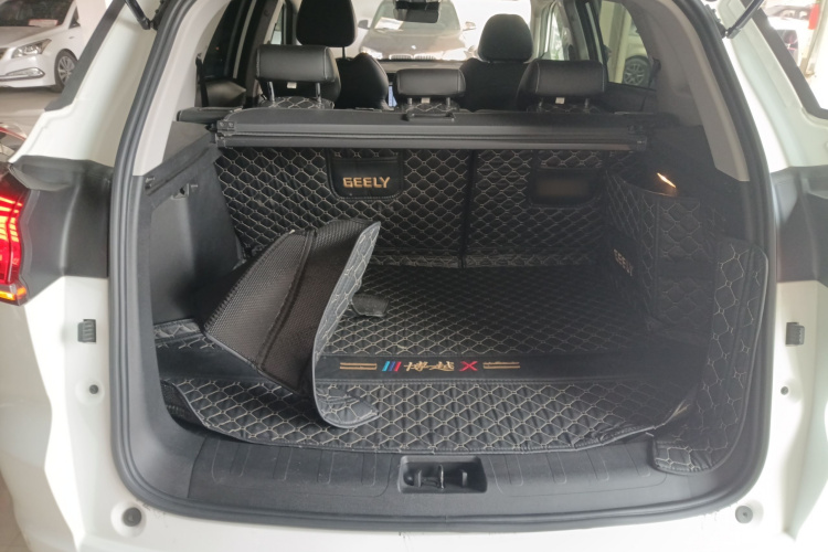 吉利汽车 2022款 博越X 1.8TD DCT智慧型机舱底盘23