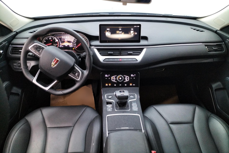 红旗H5 2022款 经典款 1.5T DCT旗悦版中控内饰12