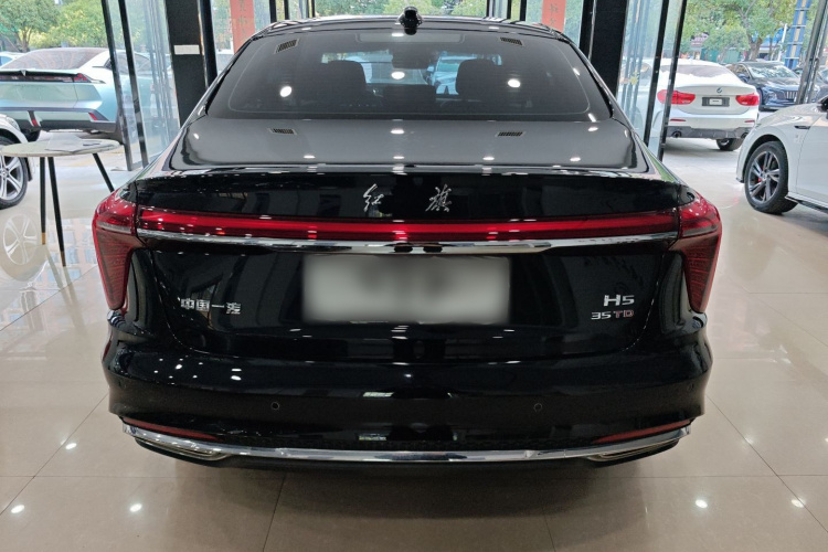 红旗H5 2024款 1.5T DCT智联旗韵版车身外观6