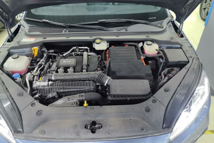 比亚迪 海豹06新能源 2024款 DM-i 80KM豪华型机舱底盘24