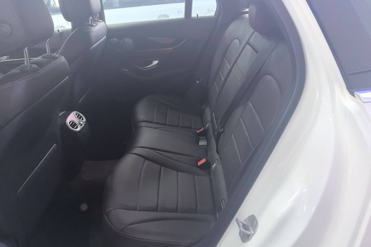 奔驰GLC 2016款 GLC 260 4MATIC 豪华型中控内饰7001