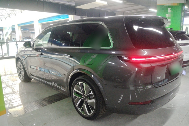理想汽车 理想L9 2022款 Max车身外观4