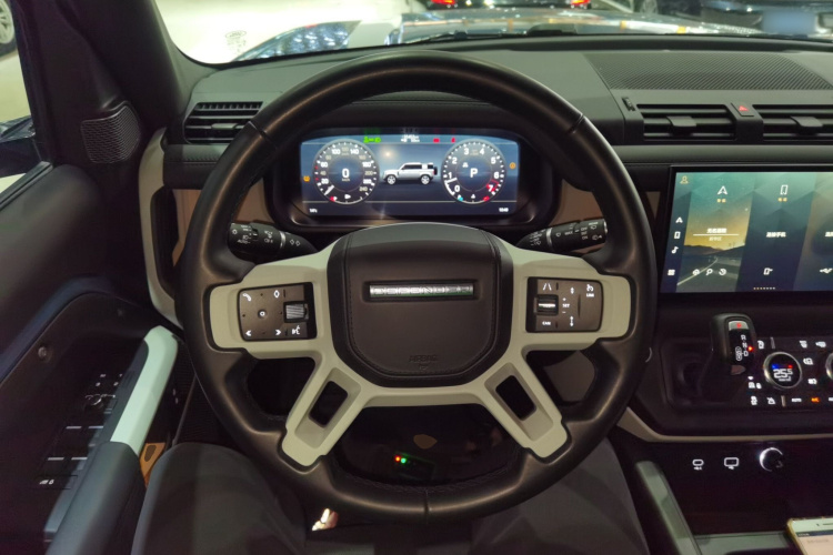 路虎卫士 2023款 110 3.0T P400 X-DYNAMIC HSE中控内饰13