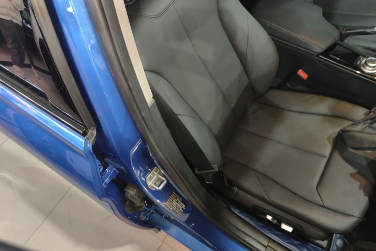 宝马3系 2017款 320Li M运动型局部细节41