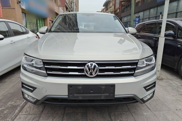 大众 途观L 2018款 280TSI 自动两驱舒适版车身外观2