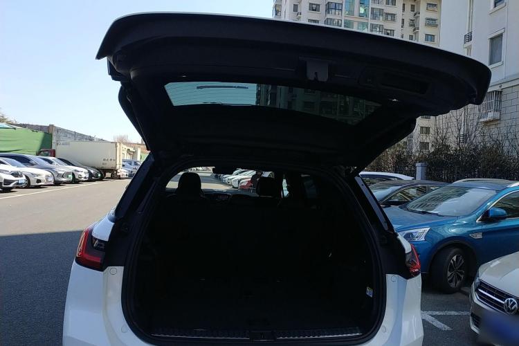 蔚来ES8 2022款 100kWh 七座版局部细节23