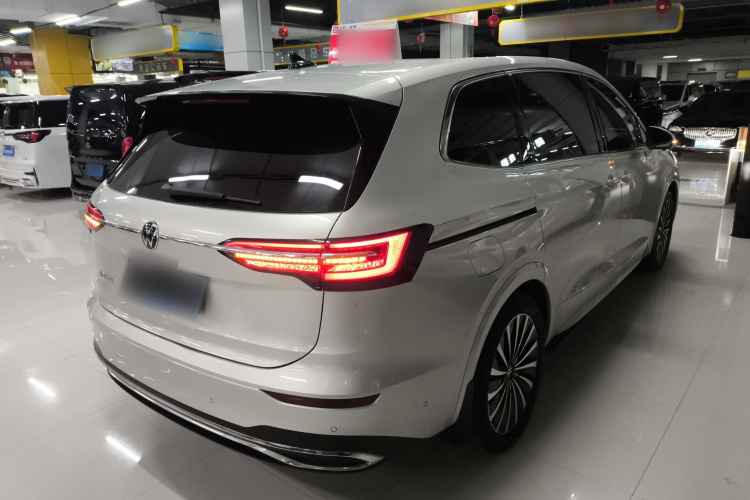 大众 威然 2023款 改款 380TSI 尊贵版车身外观7