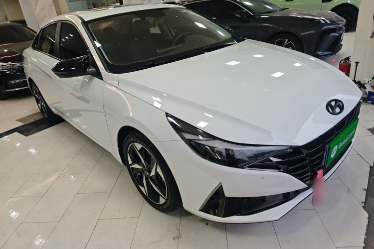 现代 伊兰特 2022款 1.5L CVT LUX尊贵版车身外观6002
