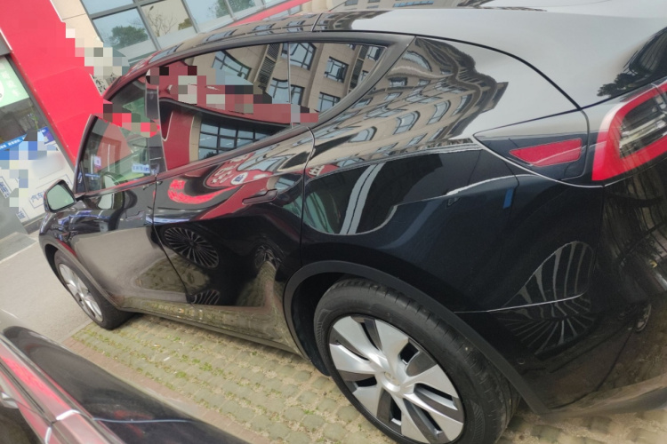 特斯拉 Model Y 2022款 后轮驱动版车身外观6003