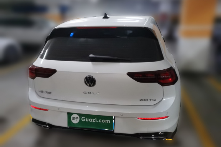 大众 高尔夫 2023款 280TSI DSG R-Line 20周年纪念版车身外观6