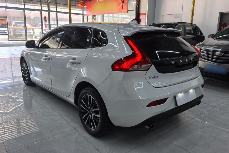 沃尔沃V40 2018款 T3 智逸版车身外观6004