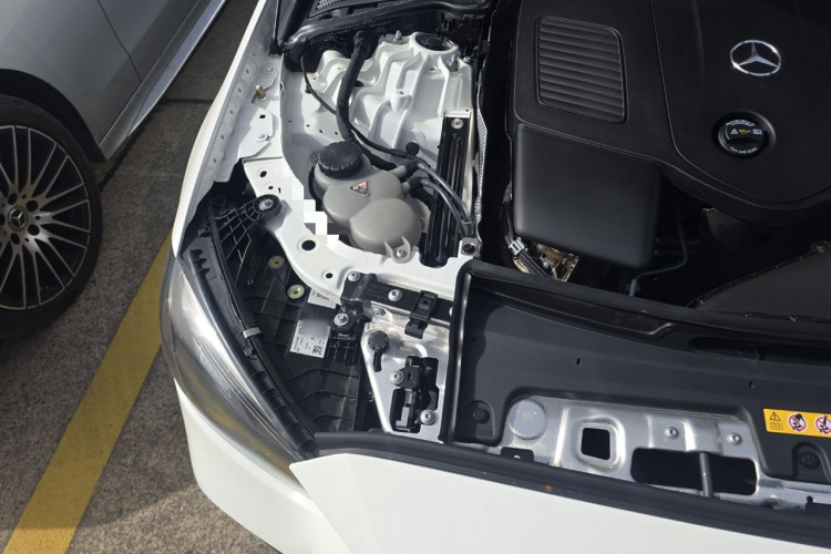 奔驰C级 2024款 改款 C 200 L 运动版机舱底盘25