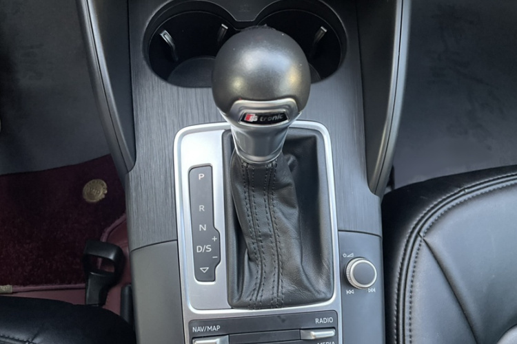 奥迪A3 2019款 Sportback 35 TFSI 进取型 国V中控内饰7004