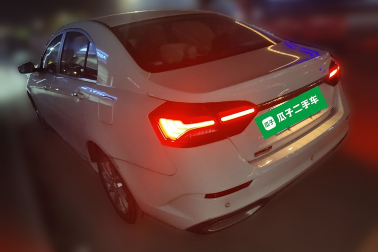 吉利汽车 帝豪 2021款 UP 1.5L CVT向上版车身外观6003