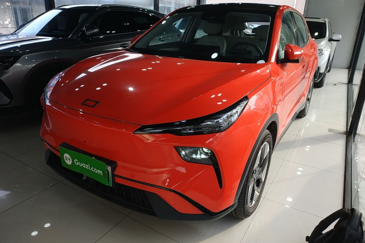 奔腾 悦意03 2025款 565km 臻享版车身外观1