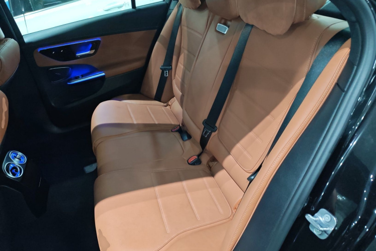 奔驰C级 2024款 改款 C 260 L中控内饰7004