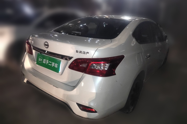 日产 轩逸 2019款 经典 1.6XE CVT舒适版车身外观7