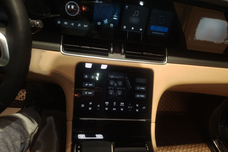 理想汽车 理想ONE 2021款 增程6座版局部细节16