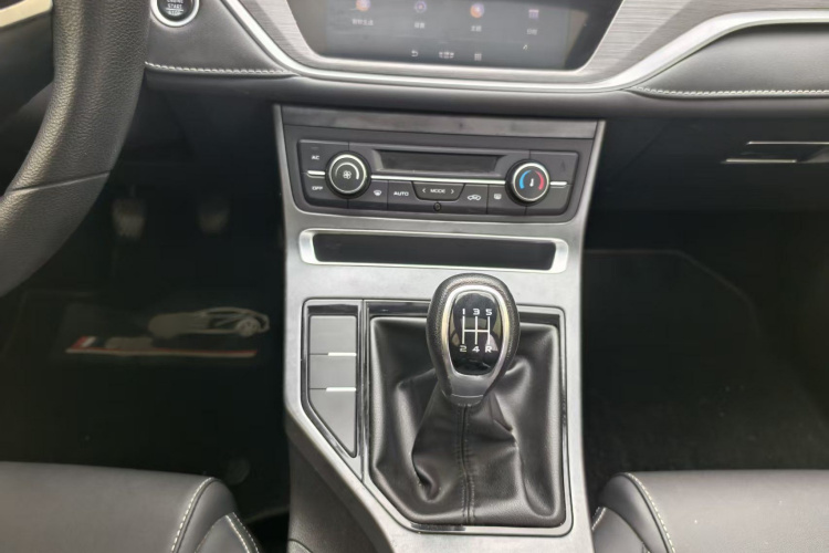 吉利汽车 帝豪 2021款 UP 1.5L 手动舒适型局部细节18