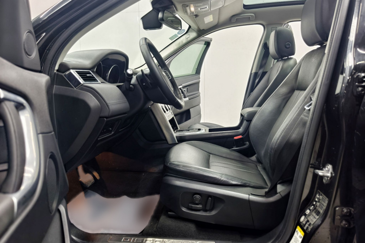 路虎 发现神行 2019款 240PS SE版 国VI中控内饰7008