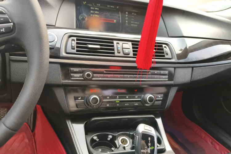 宝马5系 2013款 525Li 豪华型局部细节16