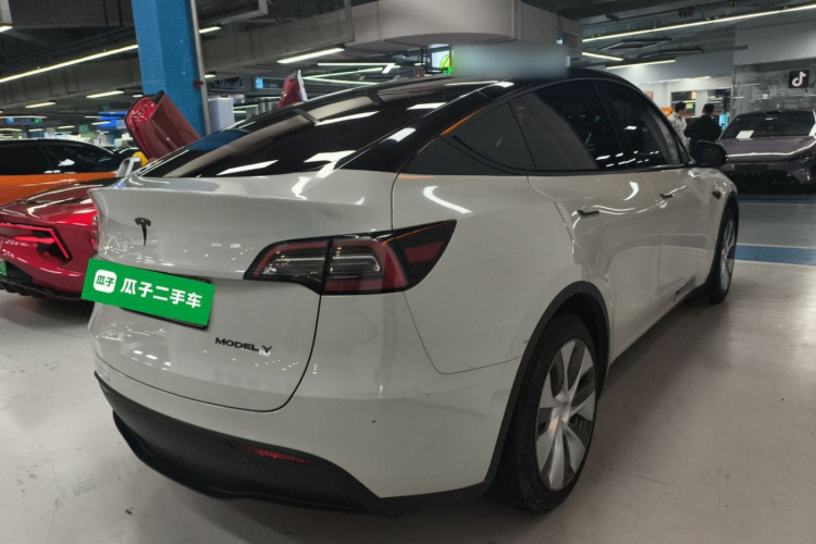 特斯拉 Model Y 2022款 后轮驱动版车身外观6005