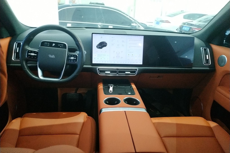 理想汽车 理想L8 2024款 Pro中控内饰7002