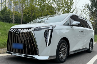 广汽传祺 传祺M8 2023款 宗师系列 400T 至尊版