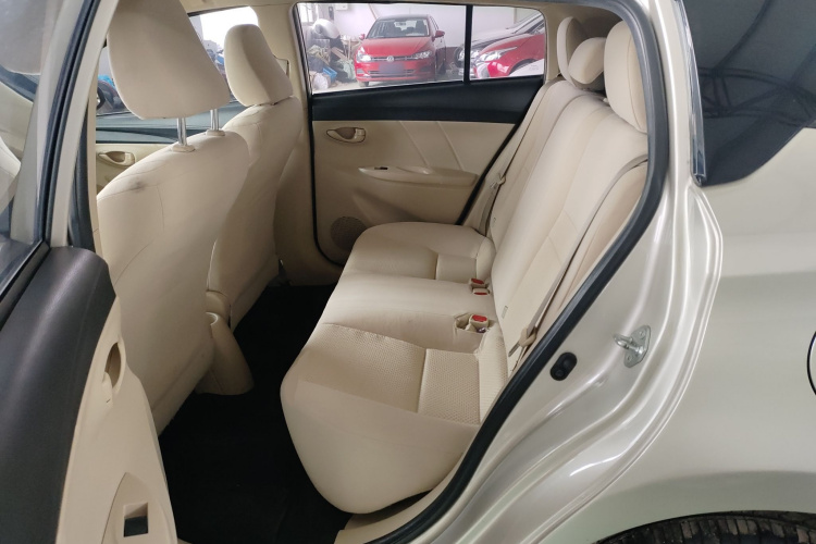 丰田 威驰FS 2017款 1.5L CVT锋驰版中控内饰21