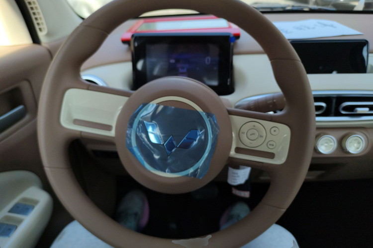 五菱汽车 宏光MINIEV 2025款 四门版 进阶款中控内饰13