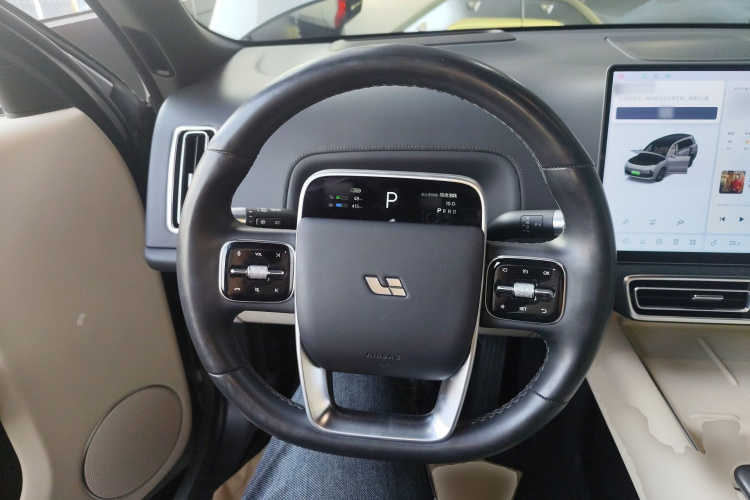 理想汽车 理想L9 2023款 Pro中控内饰13