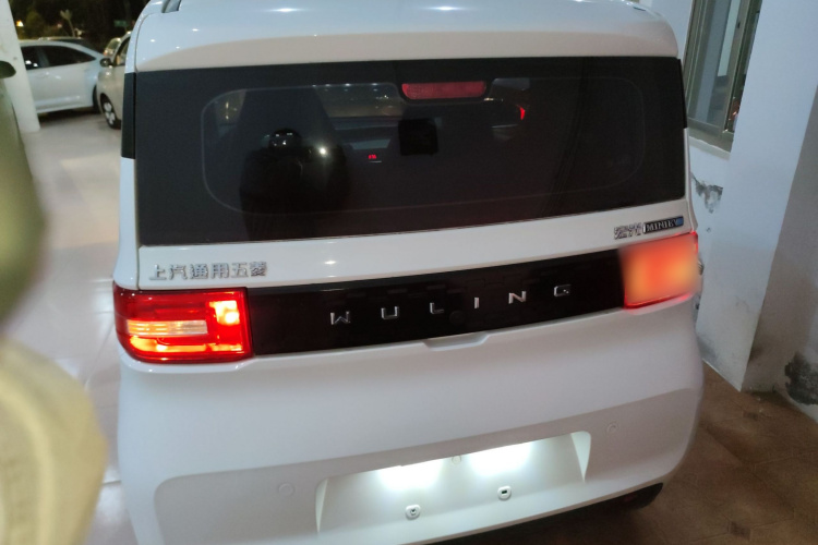 五菱汽车 宏光MINIEV 2020款 自在款 磷酸铁锂车身外观6