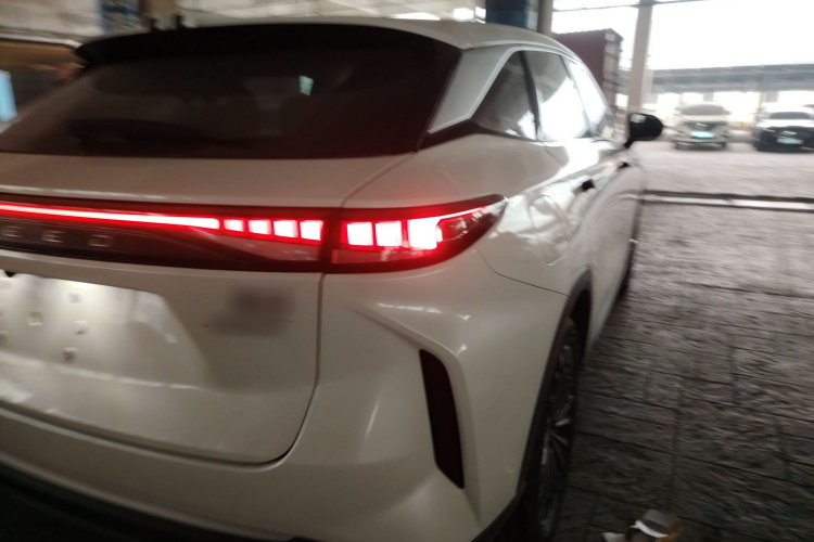 星途瑶光 2023款 400T 两驱优享飞鱼版车身外观9